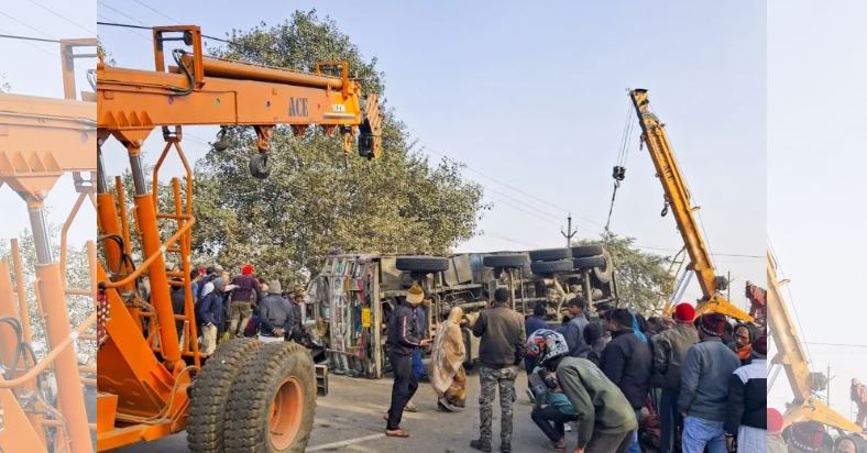 Jharkhand Accident: ਭਿਆਨਕ ਸੜਕ ਹਾਦਸੇ ’ਚ 3 ਸਕੂਲੀ ਬੱਚਿਆਂ ਸਮੇਤ 4 ਦੀ ਮੌਤ, 8 ਜ਼ਖਮੀ