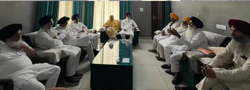 Punjab News: ਅਕਾਲ ਤਖਤ ਵੱਲੋਂ ਬਣਾਈ ਭਰਤੀ ਕਮੇਟੀ ਤੇ ‘ਅਕਾਲੀ ਦਲ ਵਾਰਿਸ ਪੰਜਾਬ ਦੇ’ ਆਗੂਆਂ ਵਿਚਾਲੇ ਮੀਟਿੰਗ