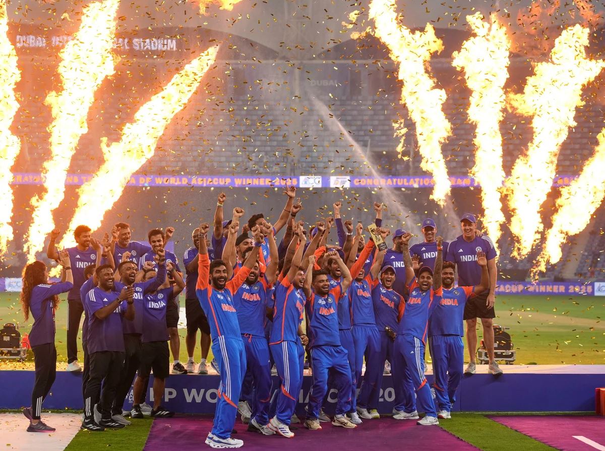 ਟੀਮ ਇੰਡੀਆ ਨੇ ਬਿਨਾਂ ਟਰਾਫੀ ਚੁੱਕੇ ਮਨਾਇਆ ਜਸ਼ਨ, ਇਨ੍ਹਾਂ 4 ਖਿਡਾਰੀਆਂ ਨੇ ਲਏ ਆਪਣੇ ਐਵਾਰਡ