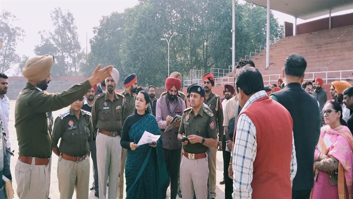 ਸ੍ਰੀ ਗੁਰੂ ਤੇਗ ਬਹਾਦਰ ਜੀ ਦੇ 350ਵੇਂ ਸ਼ਹੀਦੀ ਦਿਹਾੜੇ ਨੂੰ ਸਮਰਪਿਤ ਲਾਈਟ ਤੇ ਸਾਊਂਡ ਸ਼ੋਅ ਦੀਆਂ ਤਿਆਰੀਆਂ ਸਬੰਧੀ ਡਿਪਟੀ ਕਮਿਸ਼ਨਰ ਮਾਨਸਾ ਨੇ ਲਿਆ ਜਾਇਜ਼ਾ