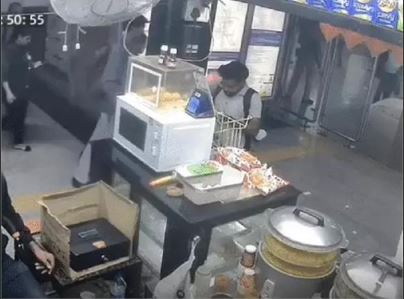 Delhi Red Fort Blast : ਕਾਰ ਧਮਾਕੇ ਨਾਲ ਕੰਬਿਆ ਮੈਟਰੋ ਸਟੇਸ਼ਨ, CCTV ਫੁਟੇਜ ਆਈ ਸਾਹਮਣੇ